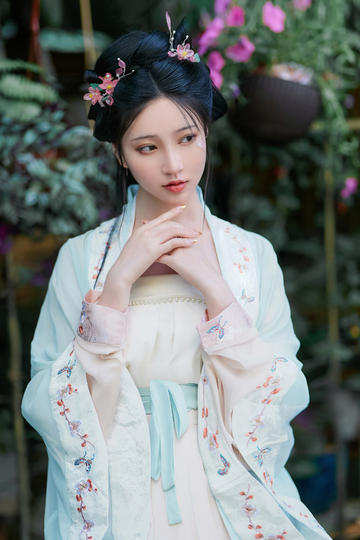 姚晨希望中巴电影人一同探索世界